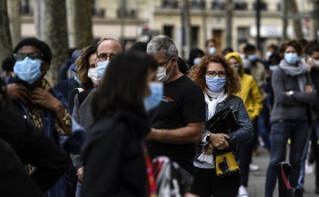 Numri i larte i rasteve me Covid: Franca vendos ore policore nga 15 dhjetori